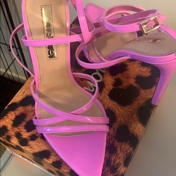 Womens stylish heels - Picture 1 of 2